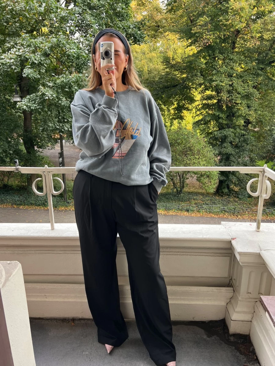 Sweaters Women | Wild Child Sweatshirt Djerf Avenue